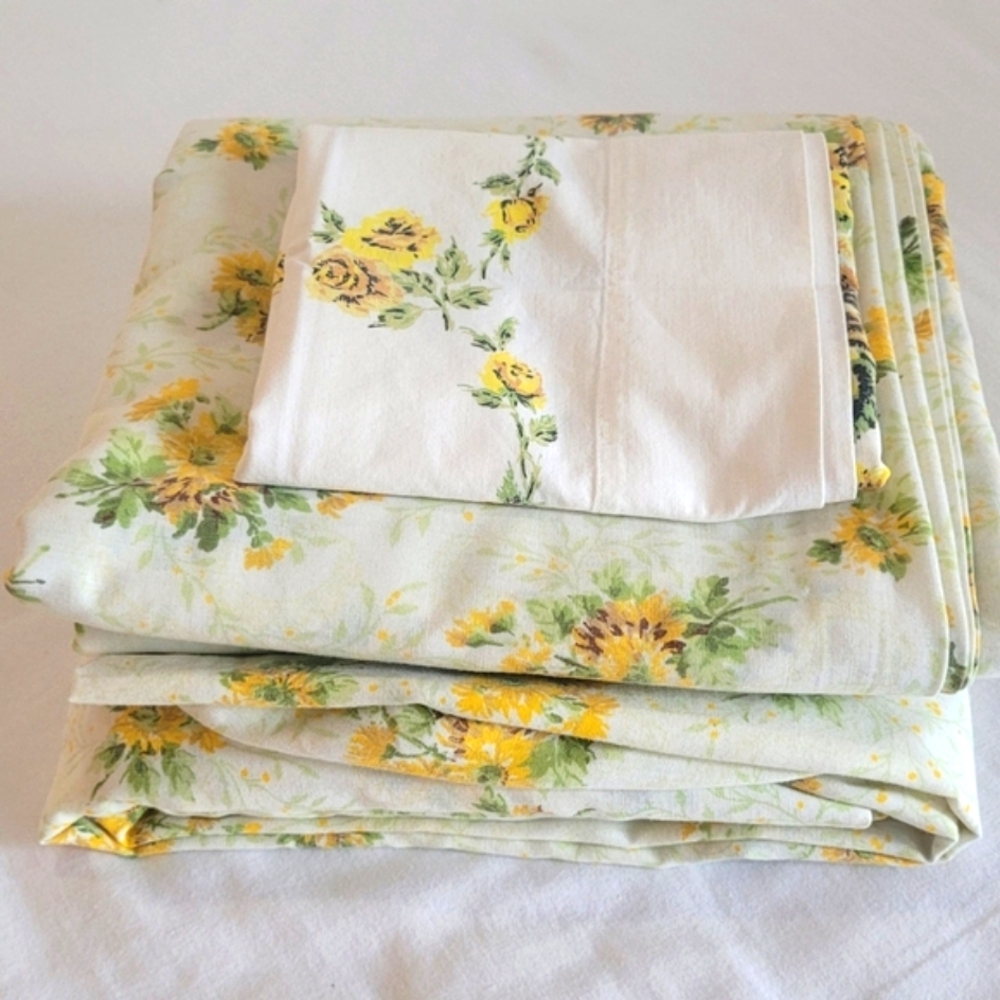 Vintage DBL Sz 3pc Bedding Set. Sunflowers Motif, Sears, 50/50 Blend - Picture 15 of 15